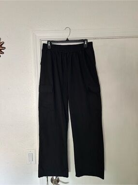 Black Wide-Leg Cargo Pants w/ Elastic Waist